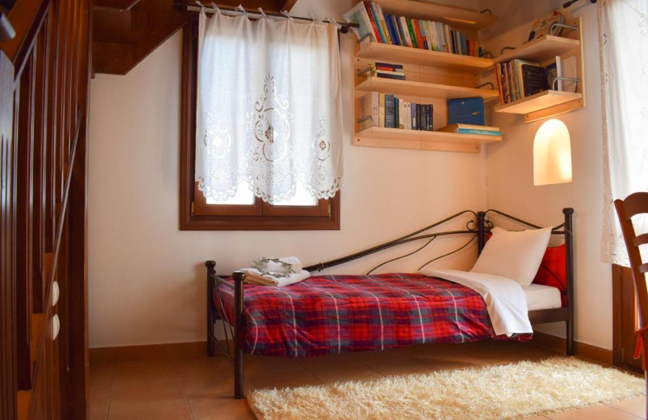 Sunshine House For 9, Cozy Set Up,Verandas, Sea View. Karterados  Exteriér fotografie